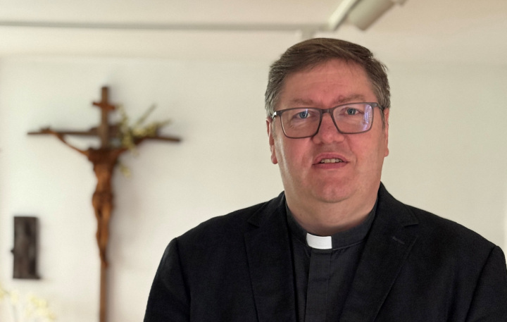 Pastor Daniel Schilling