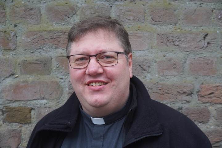 Pastor Daniel Schilling
